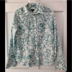 💕💕💕TALBOTS Wrinkle Free- Women Button Down - 14